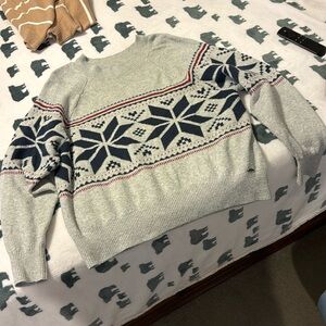 Abercrombieie & fitch sweater
